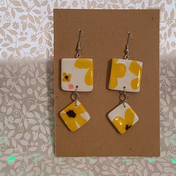 Jewelry - Sunflower Abstract Earrings